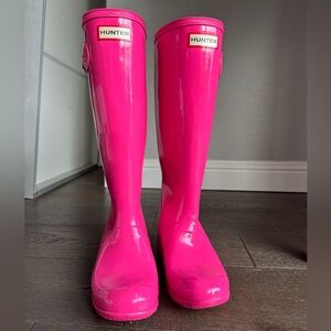 Hunter Shoes Pink Hunter
Boots Size 6